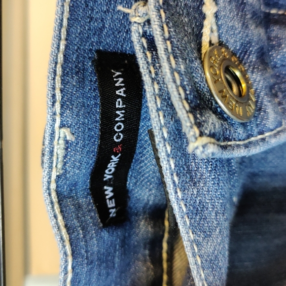 New York & Co. Jean  Skirt Size 16 - Picture 4 of 7